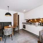 Aparthotel Avenida Mountain 4*