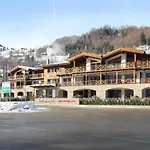Avenida Mountain Aparthotel