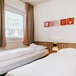 Avenida Mountain Aparthotel