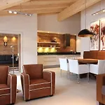 Aparthotel Avenida Mountain 4*