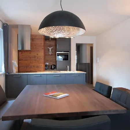 Avenida Mountain Капрун