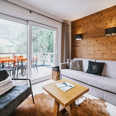 Avenida Mountain 公寓式酒店 4*