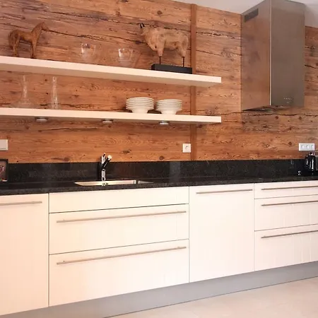 Avenida Mountain 公寓式酒店