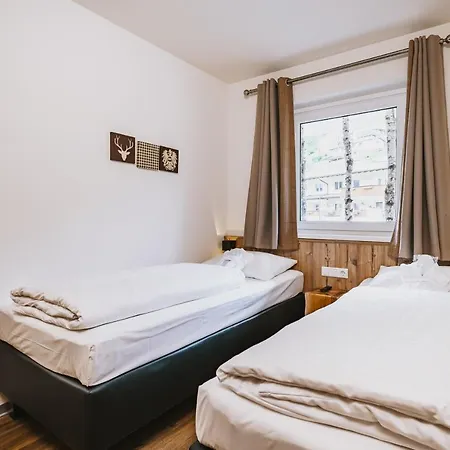 Avenida Mountain Apartmanhotel Kaprun