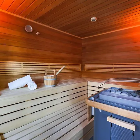 Апарт-готель Avenida Mountain Капрун