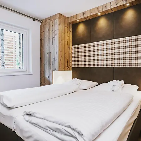Avenida Mountain Apartmanhotel Kaprun