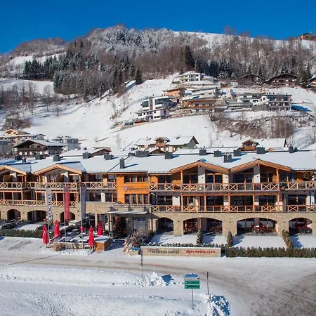 Avenida Mountain Apartmanhotel Kaprun