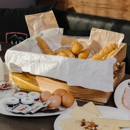 Апарт-готель Avenida Mountain 4*