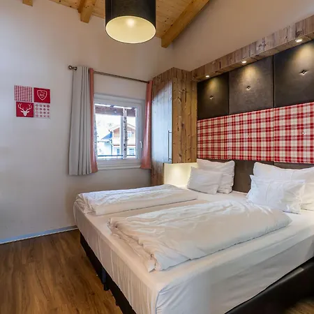 Avenida Mountain Apartmanhotel 4*