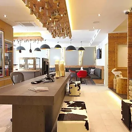 Aparthotel Avenida Mountain