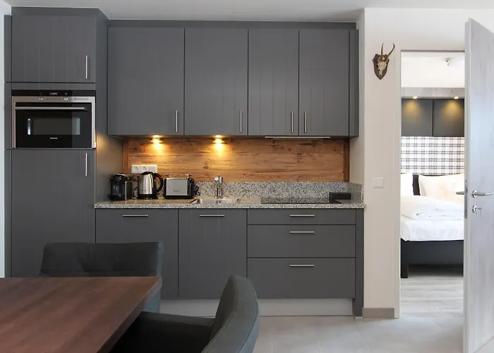 Ξενοδοχείο με διαμερίσματα Avenida Mountain 4*