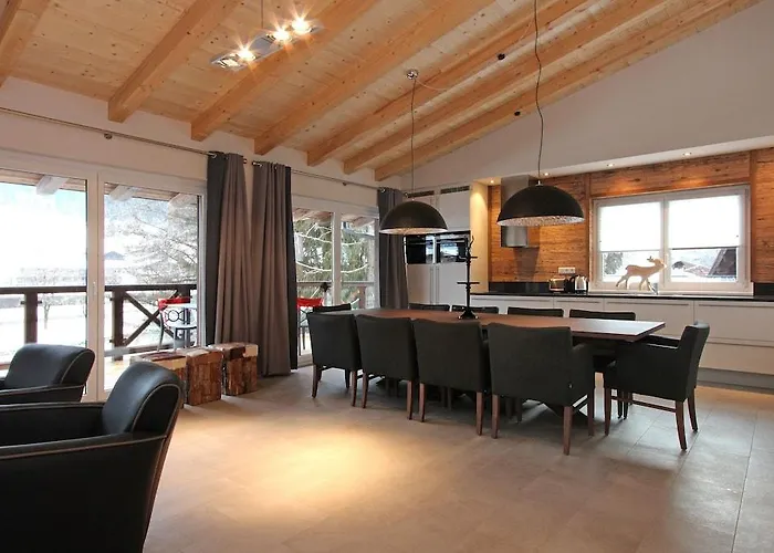 Ξενοδοχείο με διαμερίσματα Avenida Mountain 4*