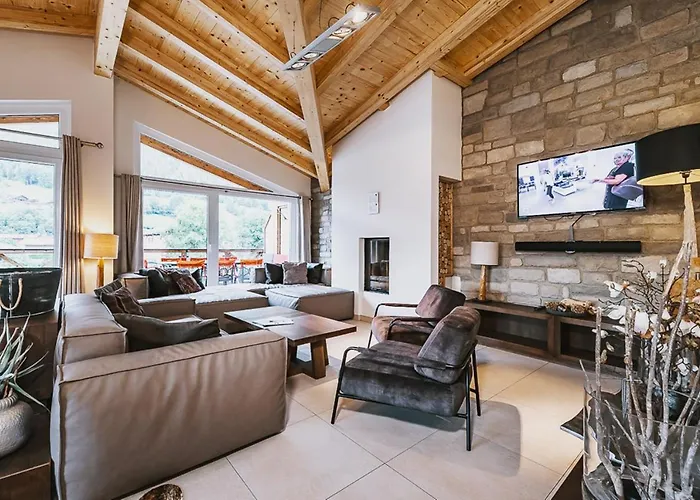 Ξενοδοχείο με διαμερίσματα Avenida Mountain 4*