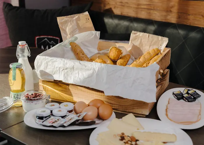 Ξενοδοχείο με διαμερίσματα Avenida Mountain 4*